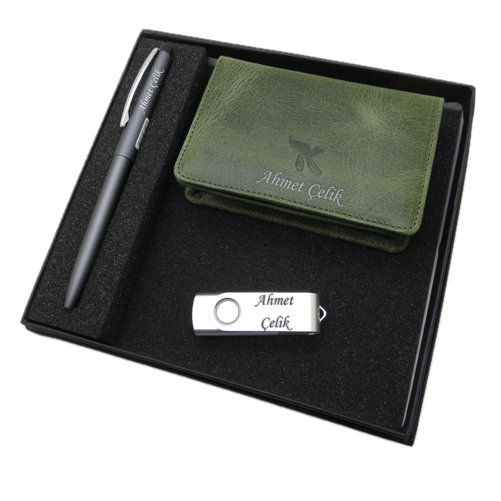 Signator D284 İsme Özel Set - Deri Kartlık + 32Gb. Usb Bellek  + Kalem Seti | İsme Özel Hediyelik Set