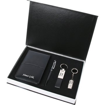 Wings Cooper Hediyelik Set | İsme Özel | 8Gb Usb Bellek + Hesap Makineli Bloknot + Anahtarlık + Roller Kalem | Hepsi İsme Özel