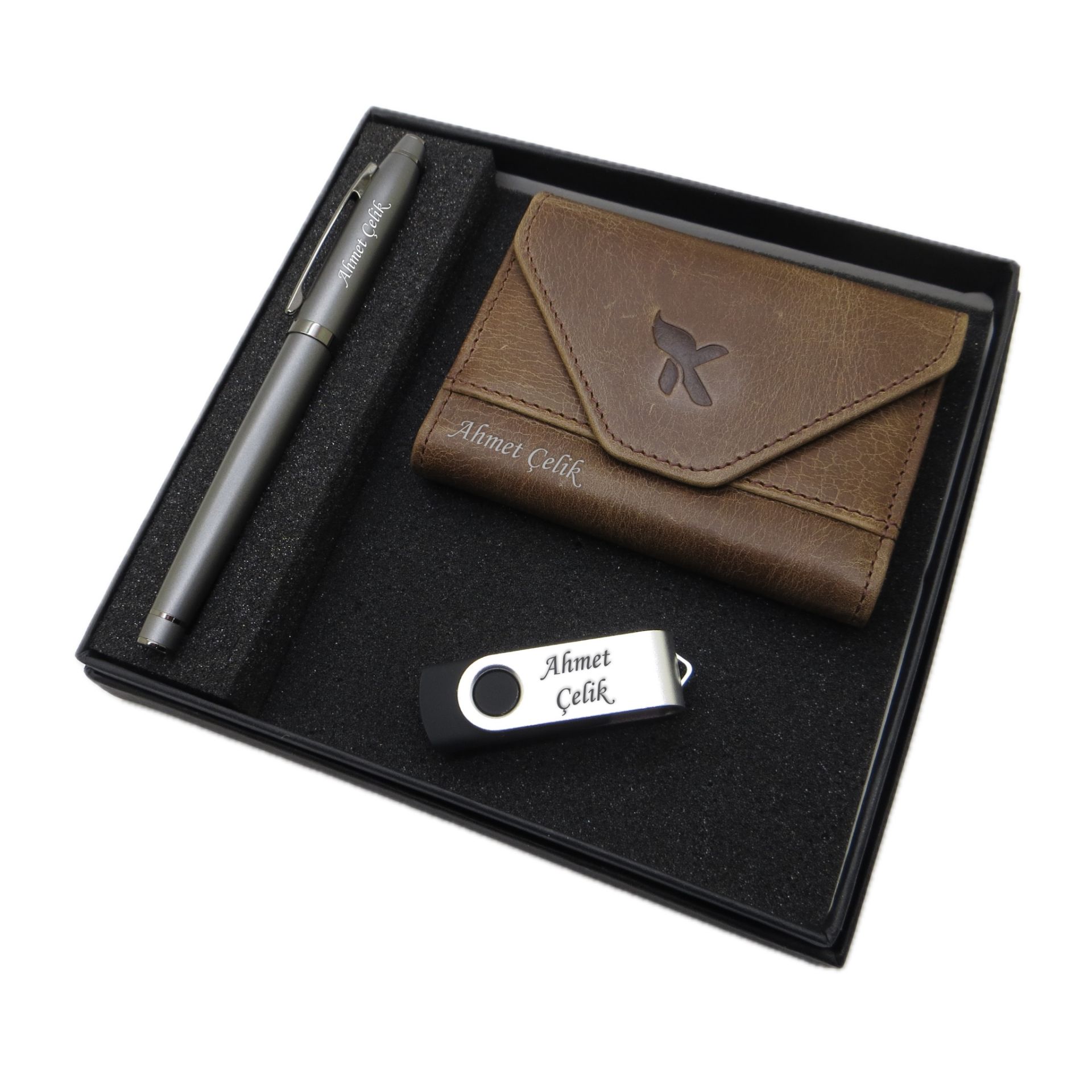 Signator D341 İsme Özel Set - Deri Kartlık + 32Gb. Usb Bellek  + Kalem Seti | İsme Özel Hediyelik Set
