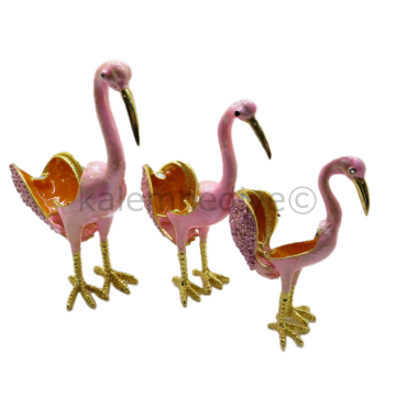 Swarovski Taşlı Flamingo Ailesi - Gizli Hazneli Masaüstü Hediyelik Süs Eşyası | Hediyelik Kutusunda