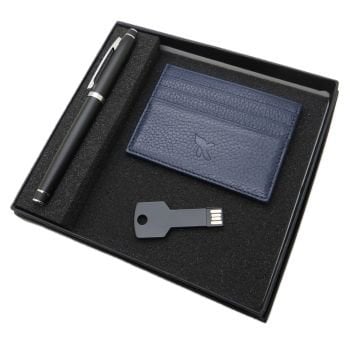 Signator D398 İsme Özel Set - Deri Kartlık + 32 Gb. Anahtar Usb Bellek  + Kalem Seti | İsme Özel Hediyelik Set