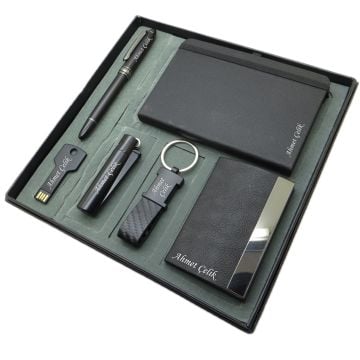 Signator® Nox | Kişiye Özel Set - 32 Gb. Anahtar Usb Bellek + Clipper Çakmak + Not defteri  + Roller Kalem + Anahtarlık ve Kartvizitlik | İsme Özel Hediyelik Set
