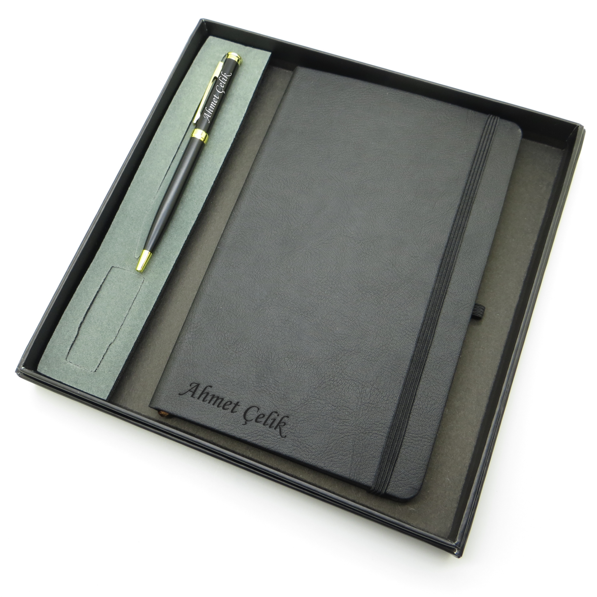 Signator® Codex | N104 Kişiye Özel Defterli Set - İsme Özel Siyah Kalem + İsme Özel Siyah Defter | İsme Özel Kutusunda Hediyelik Set