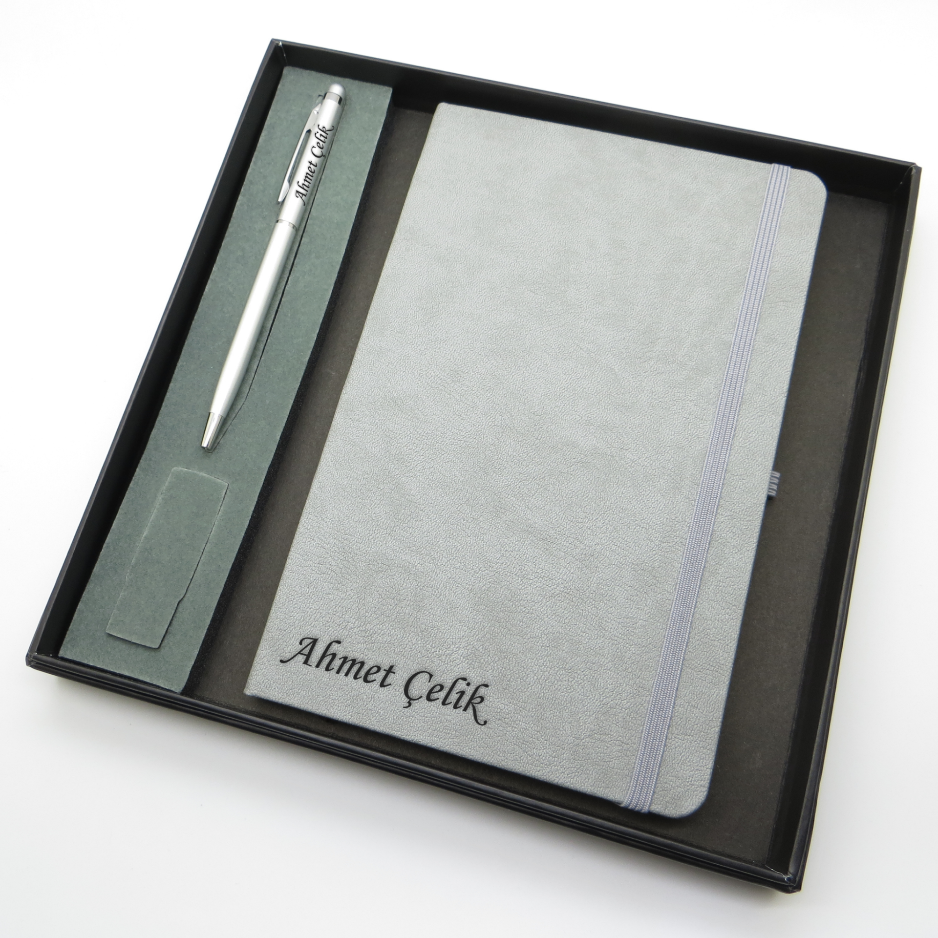 Signator® Codex | N107 Kişiye Özel Defterli Set - İsme Özel Gümüş Kalem + İsme Özel Gri Defter | İsme Özel Kutusunda Hediyelik Set