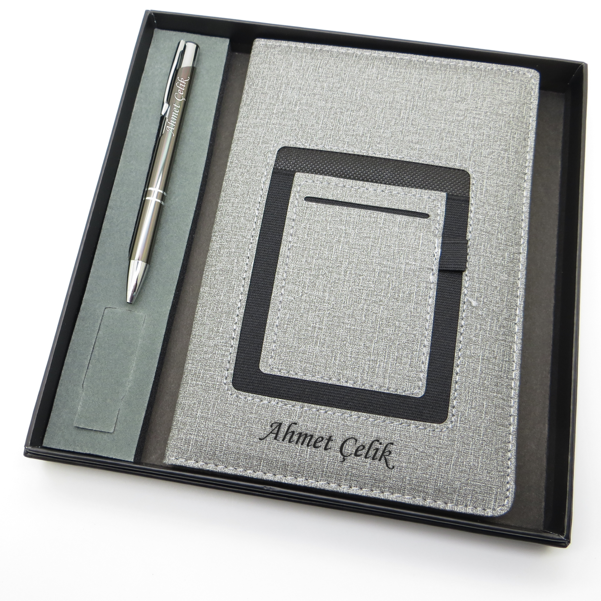 Signator® Codex | N133 Kişiye Özel Defterli Set - İsme Özel Gri Kalem + İsme Özel Gri Defter | İsme Özel Kutusunda Hediyelik Set