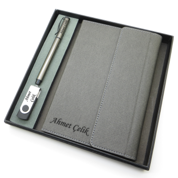 Signator® Codex | N141 Kişiye Özel Defterli Set - İsme Özel Gri Kalem + İsme Özel Gri Defter + İsme Özel 32 GB Usb Bellek| İsme Özel Kutusunda Hediyelik Set