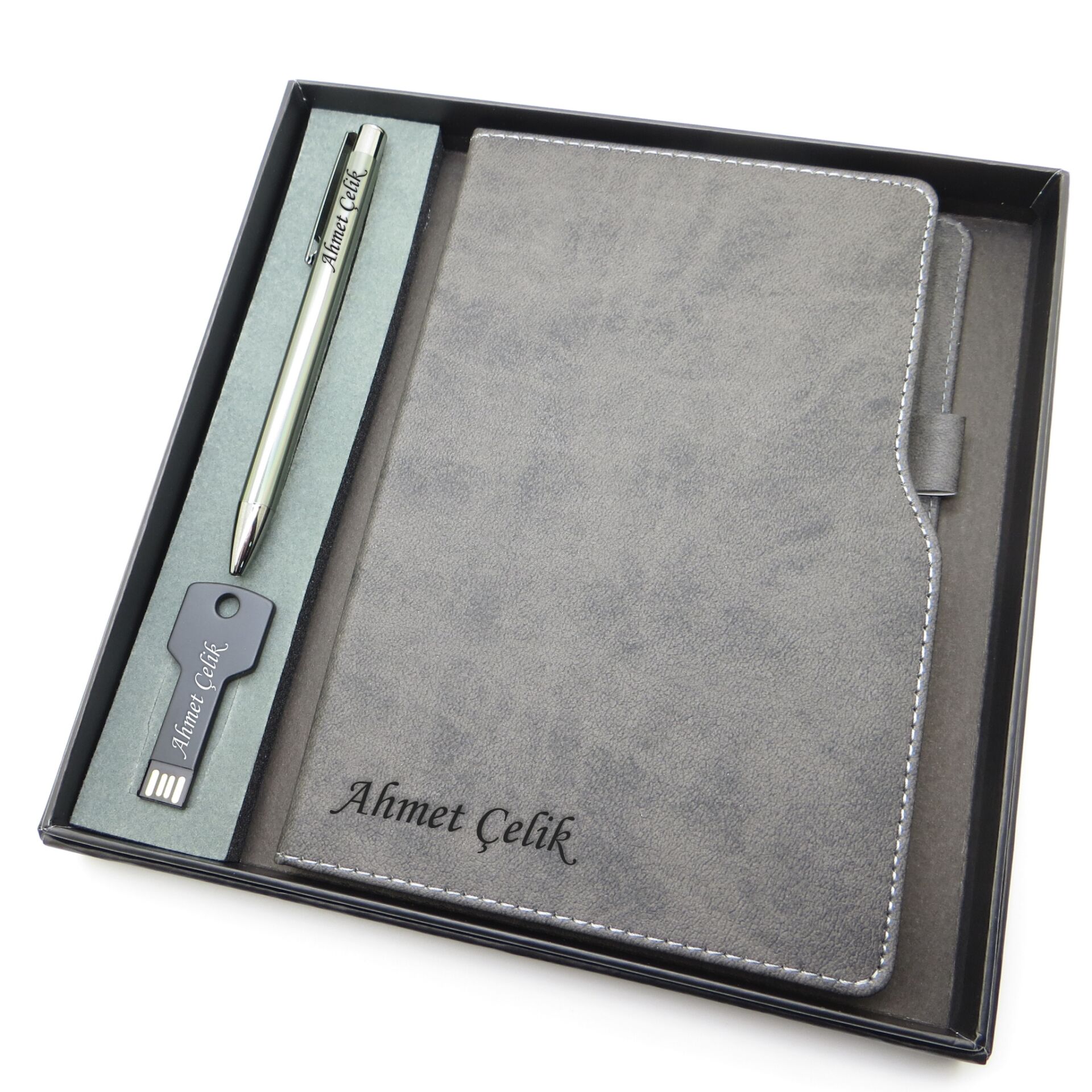 Signator® Codex | N162 Kişiye Özel Defterli Set - İsme Özel Gri Kalem + İsme Özel Gri Defter + İsme Özel 32 GB Usb Bellek| İsme Özel Kutusunda Hediyelik Set