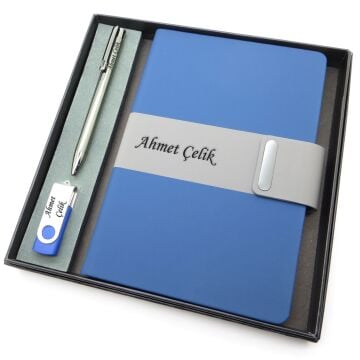 Signator® Codex | N222 Kişiye Özel Defterli Set - İsme Özel Gri Kalem + İsme Özel Mavi Defter + İsme Özel 32 GB USB Bellek| İsme Özel Kutusunda Hediyelik Set