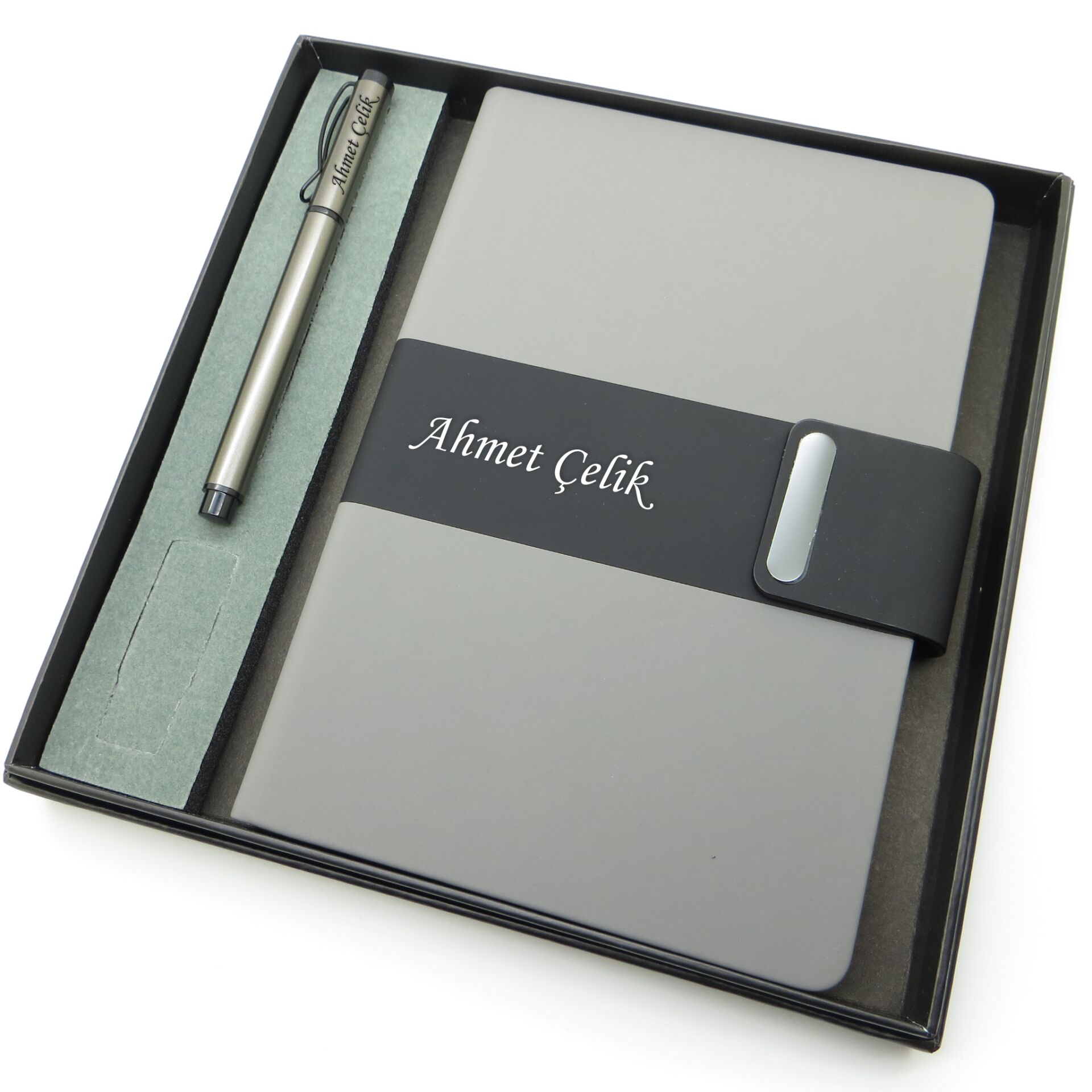 Signator® Codex | N223 Kişiye Özel Defterli Set - İsme Özel Gri Kalem + İsme Özel Gri Defter | İsme Özel Kutusunda Hediyelik Set