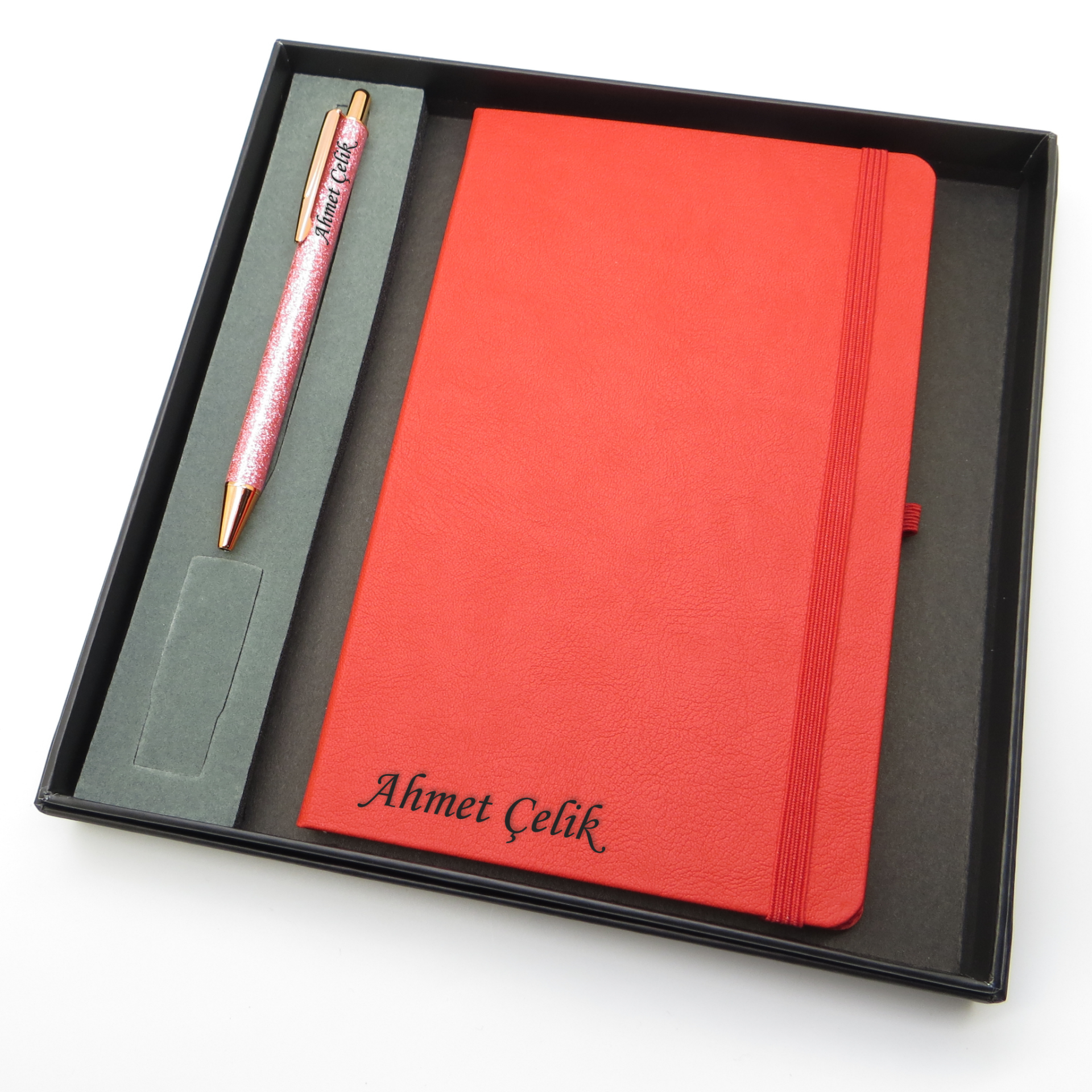 Signator® Codex | N249 Kişiye Özel Defterli Set - İsme Özel Pembe Kalem + İsme Özel Kırmızı Defter | İsme Özel Kutusunda Hediyelik Set