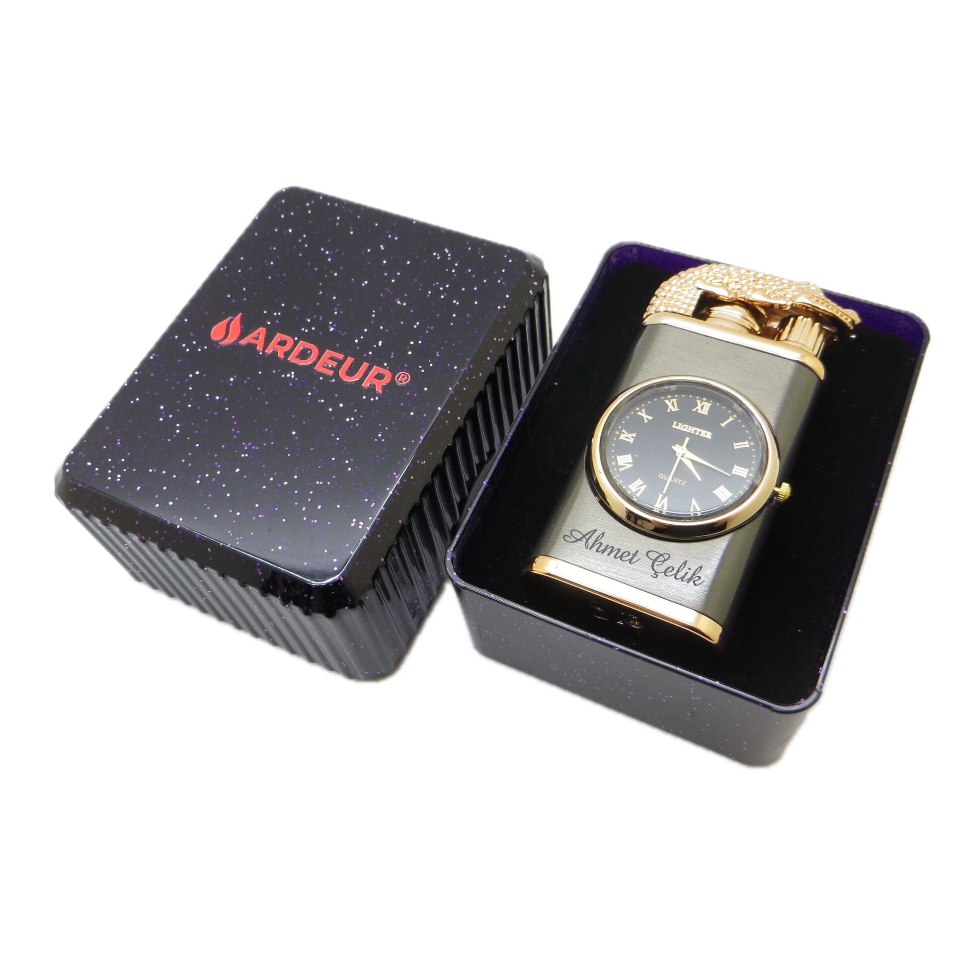 Ardeur® Meritus Gold Füme Figürlü İsme Özel Saatli Çakmak | Hediyelik Kutusunda
