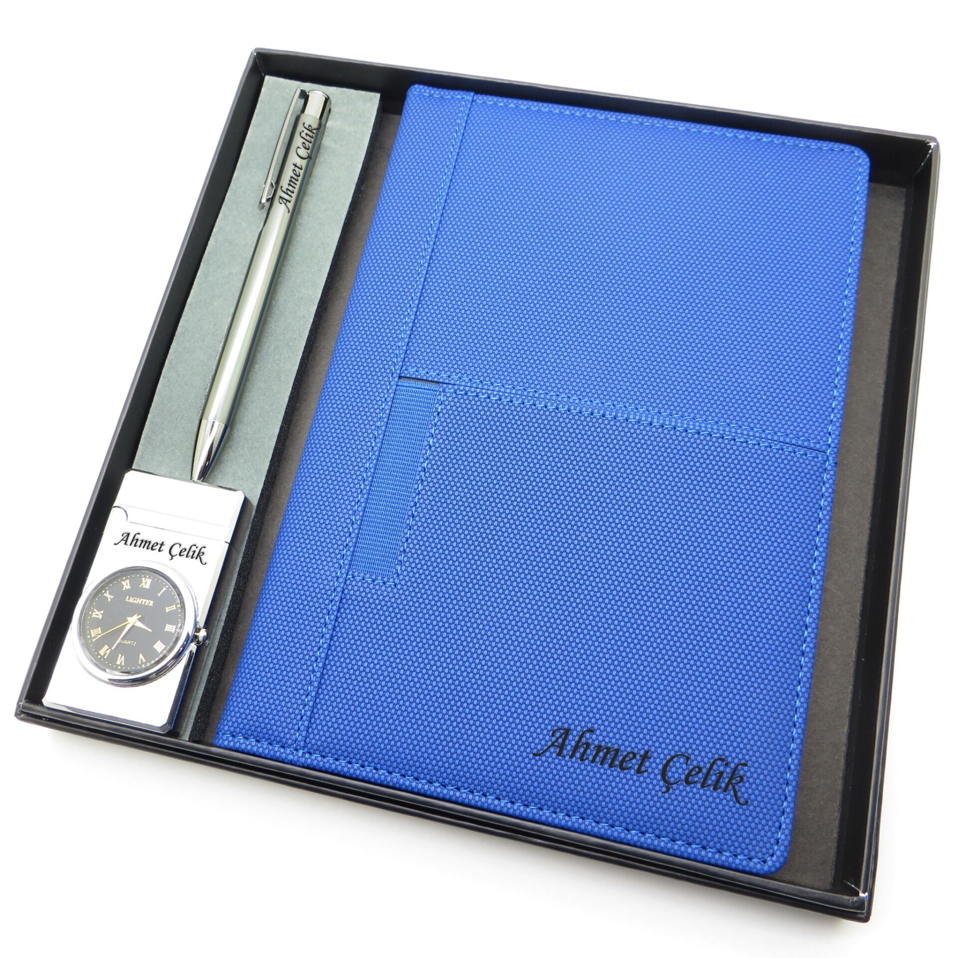 Signator® Codex | N272 Kişiye Özel Defterli Set - İsme Özel Gümüş Kalem + İsme Özel Mavi Defter + İsme Özel Gümüş Çakmak | İsme Özel Kutusunda Hediyelik Set
