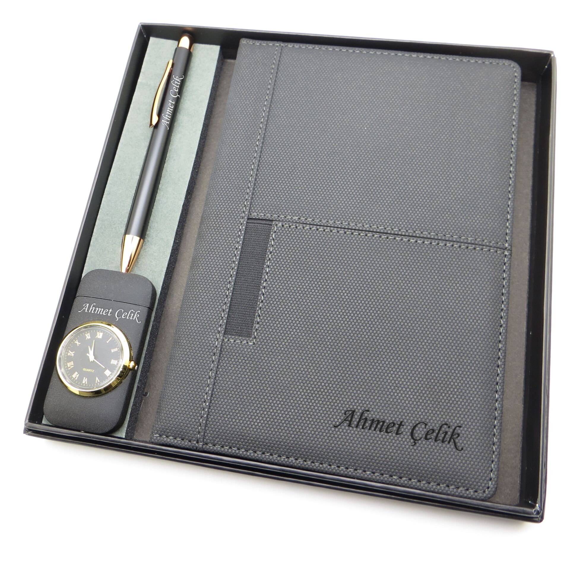 Signator® Codex | N286 Kişiye Özel Defterli Set - İsme Özel Siyah Kalem + İsme Özel Siyah Defter + İsme Özel Siyah Çakmak | İsme Özel Kutusunda Hediyelik Set