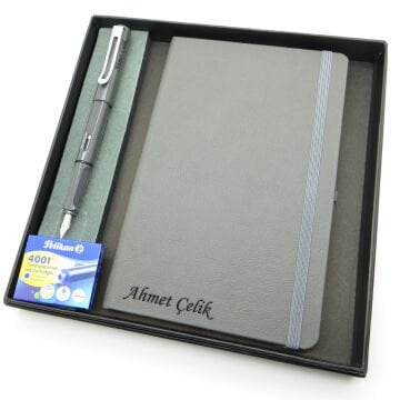 Signator® Codex | N299 Kişiye Özel Defterli Set - İsme Özel Gri Dolma Kalem + İsme Özel Gri Defter + Yedek Kartuş| İsme Özel Kutusunda Hediyelik Set