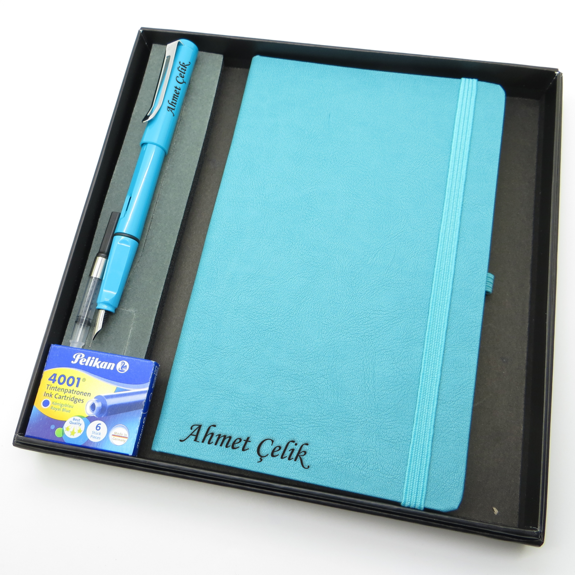 Signator® Codex | N305 Kişiye Özel Defterli Set - İsme Özel Açık Mavi Dolma Kalem + İsme Özel Turkuaz Defter + Yedek Kartuş| İsme Özel Kutusunda Hediyelik Set