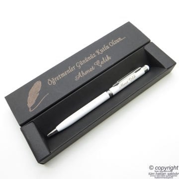 Wings İsme Özel Beyaz Metal Touch Tükenmez Kalem + İsme Özel Kutu (Öğretmenler Günü veya başka bir mesaj)