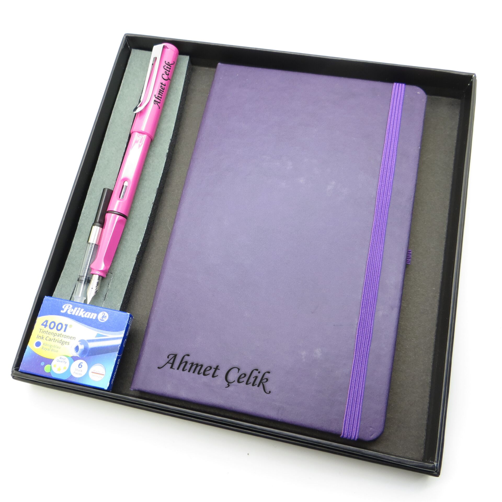 Signator® Codex | N320 Kişiye Özel Defterli Set - İsme Özel Pembe Dolma Kalem + İsme Özel Mor Defter + Yedek Kartuş| İsme Özel Kutusunda Hediyelik Set