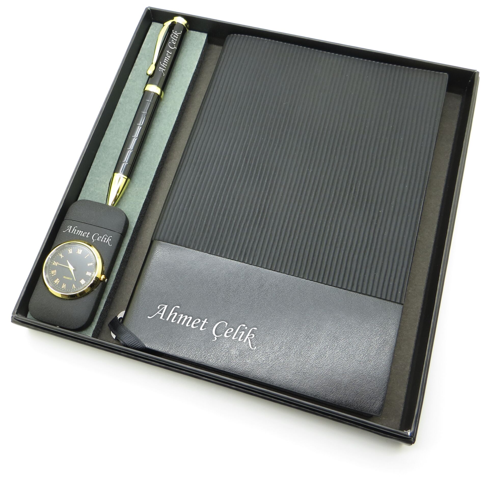Signator® Codex | N327 Kişiye Özel Defterli Set - İsme Özel Siyah Kalem + İsme Özel Siyah Defter + İsme Özel Siyah Çakmak | İsme Özel Kutusunda Hediyelik Set
