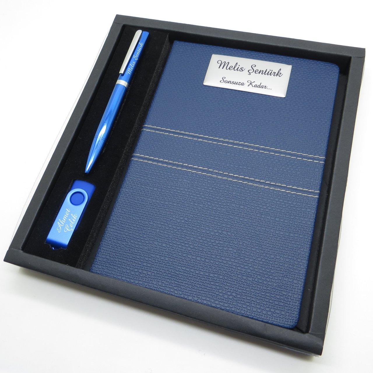 Wings SG106 İsme Özel Mavi Hediyelik Set | Kalem + 16GB. Usb Bellek + 15x21 Defter | Hepsi İsme Özel