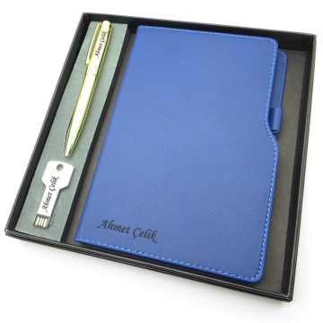 Signator® Codex | N363 Kişiye Özel Defterli Set - İsme Özel Gold Kalem + İsme Özel Mavi Defter + İsme Özel 32 GB Usb Bellek | İsme Özel Kutusunda Hediyelik Set