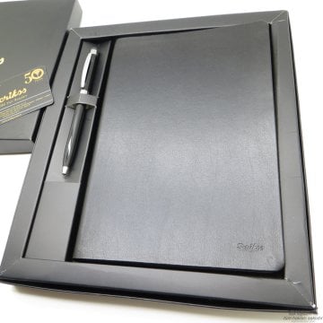 Scrikss İsme Özel Deri Defter Hediye Seti MD-523 Siyah | A5 Deri Defter + Touch Kalem | Scrikss Kalem | İsme Özel Kalem | Hediyelik Set