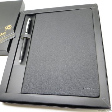 Scrikss İsme Özel Deri Defter Hediye Seti MD-543 Siyah | A5 Deri Defter + Touch Kalem | Scrikss Kalem | İsme Özel Kalem | Hediyelik Set
