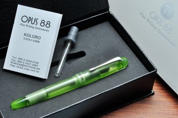 OPUS 88 Picnic Green Dolma Kalem Broad Uç | İsme Özel Kalem
