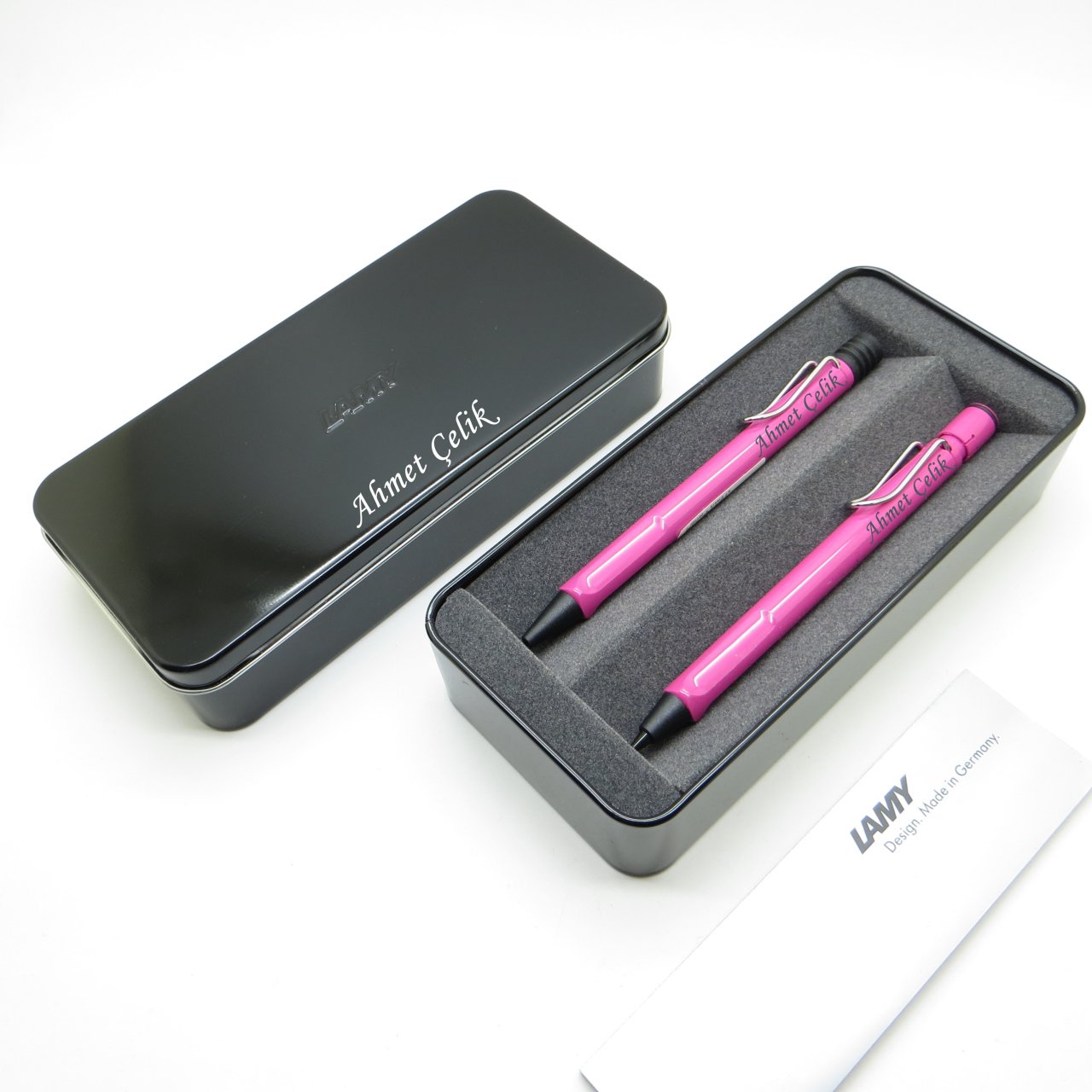 Lamy Safari Pembe Tükenmez Kalem + 05 Uçlu Kalem Seti + Metal Kutu | Lamy Kalem | Hepsi İsme Özel