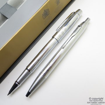 Parker Im Premium Desenli Parlak Krom Metal CT Roller Kalem + Tükenmez Kalem Set | İsme Özel Kalem | Hediyelik Kalem
