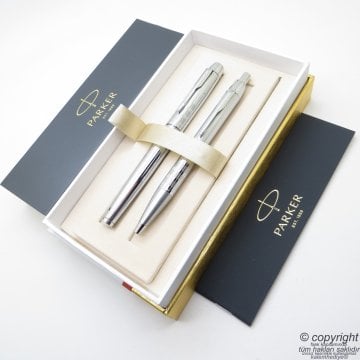 Parker Im Premium Desenli Parlak Krom Metal CT Roller Kalem + Tükenmez Kalem Set | İsme Özel Kalem | Hediyelik Kalem
