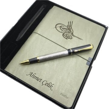 Scrikss İsme Özel Verona Defter(Tuğralı) + İsme Özel Tuğra Kalem + Kişiye Özel Kutulu Set