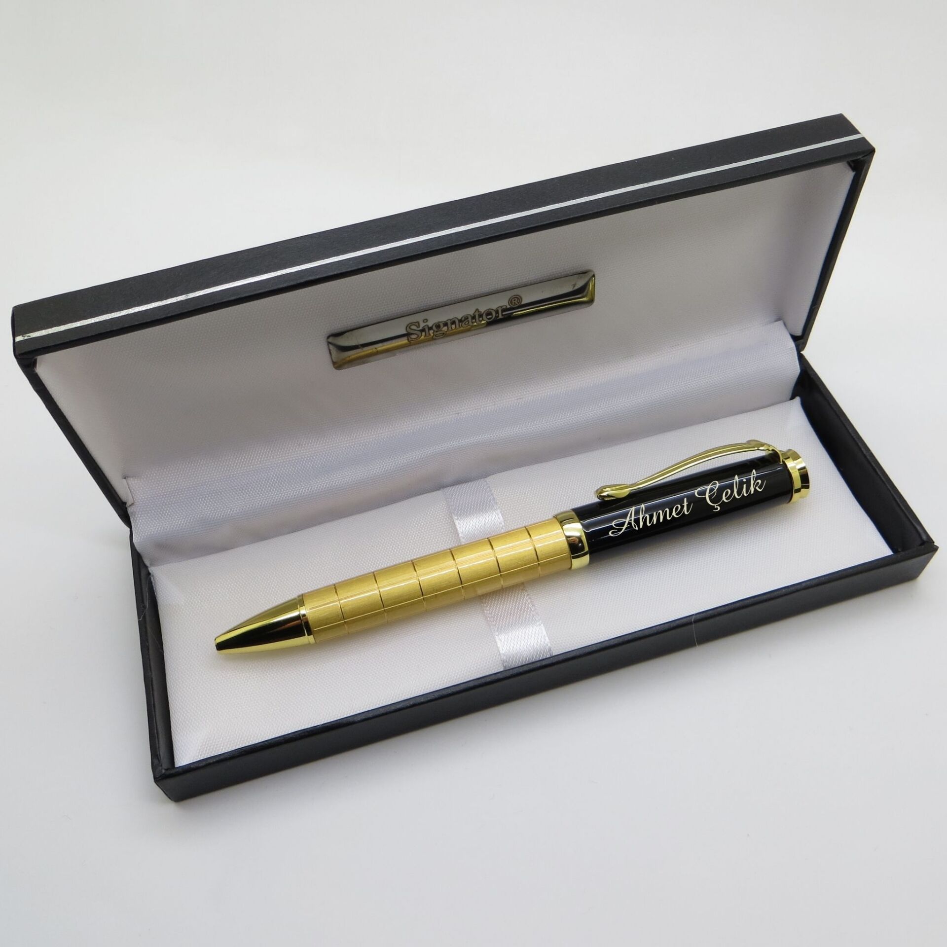 Signator® M574 Gold Siyah Tükenmez Kalem | İsme Özel Kalem | Hediyelik Kalem