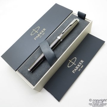 Parker IM Premium Titanyum Kurşun Gri Dolma Kalem | İsme Özel Kalem