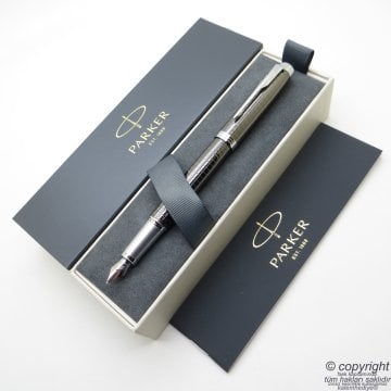 Parker IM Premium Titanyum Kurşun Gri Dolma Kalem | İsme Özel Kalem