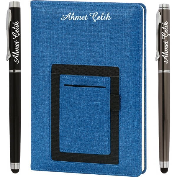İsme Özel Kanguru Cepli Defter Lacivert + İsme Özel Metal Roller Kalem | 15x21, 224sf. Çizgili 70gr. Termo Deri | İsme Özel Defter | MT-414