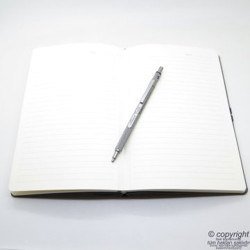 Scrikss İsme Özel Verona Defter + Graph-X Versatil Kalem Hediyelik Set - SG184 İsme Özel Defter Set