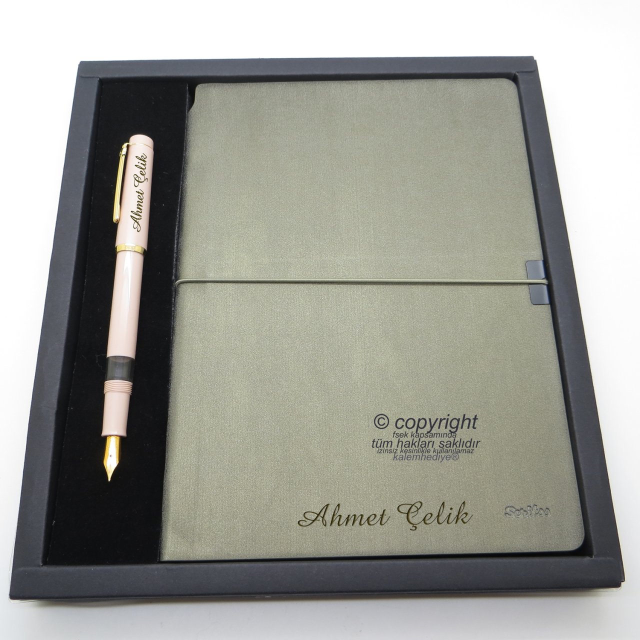 Scrikss İsme Özel Verona Defter + 419 Pudra Dolma Kalem Hediyelik Set - SVG191 İsme Özel Defter Kalem Kutulu Set