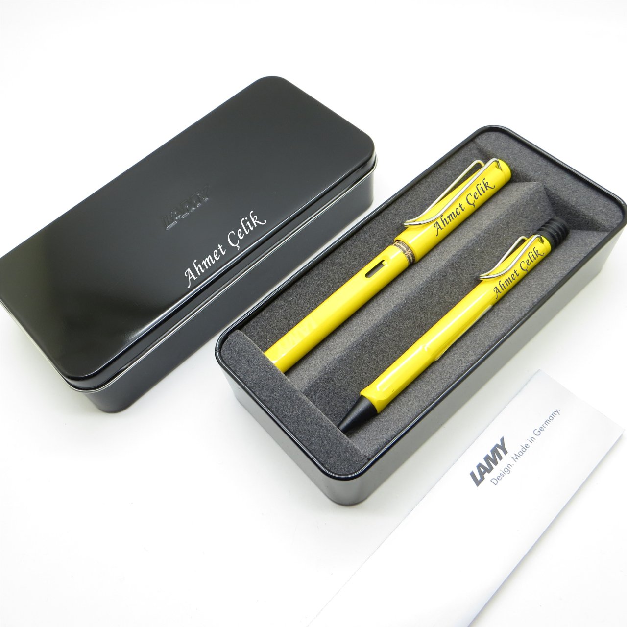Lamy Safari Sarı Dolma Kalem + Tükenmez Kalem Seti + Metal Kutu | Lamy Kalem | Hepsi İsme Özel